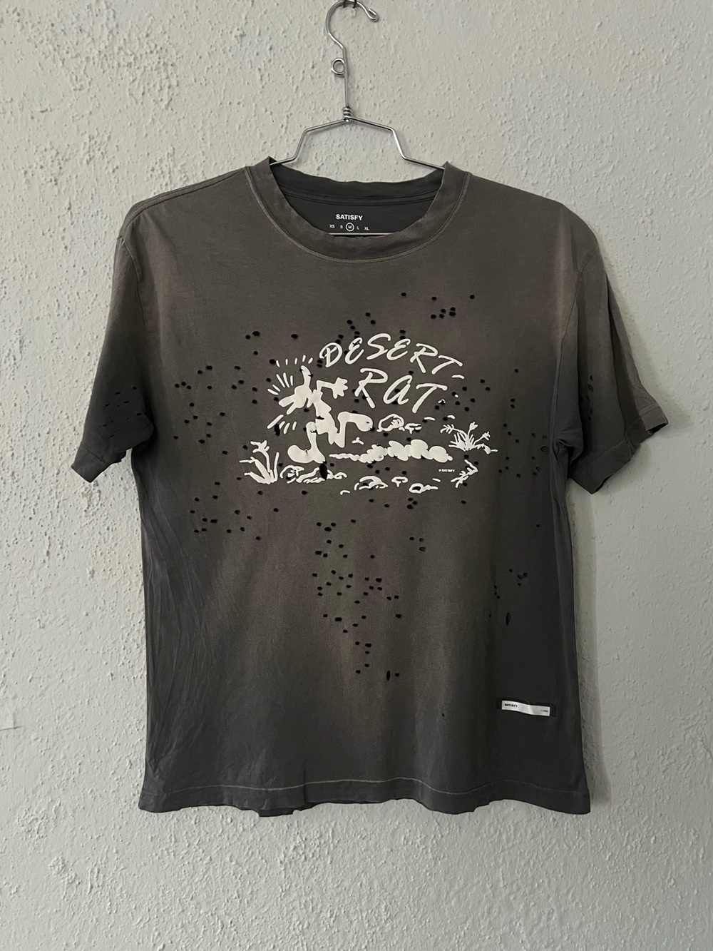 Satisfy Running MothTech T - Picture 1 of 4